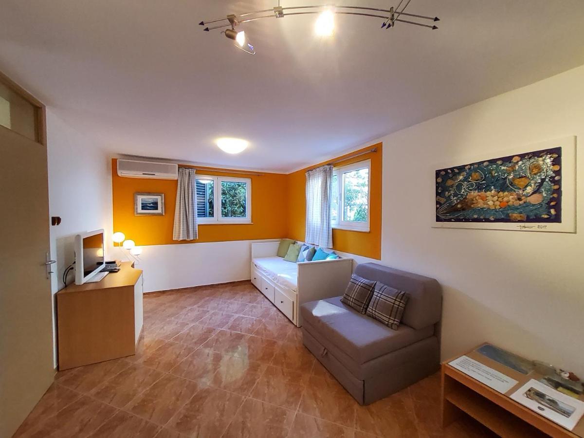 Apartments Petra I Karlo Turanj Room photo